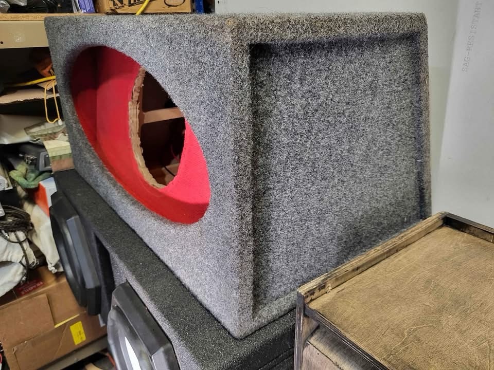 Jl audio W7 HO SUBWOOFER WITH PORTED ENCLOSURE - Image 2